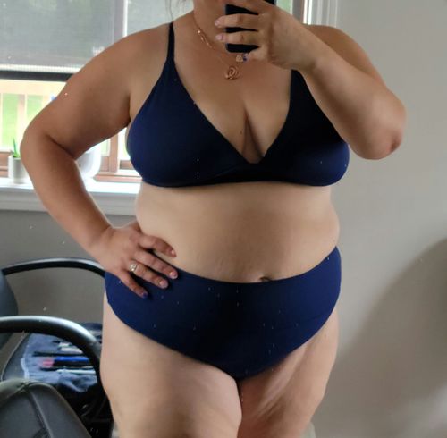 Customer photo review of 'Uplift' Plunging Bikini Top