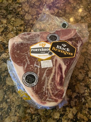 Reseña con foto de un cliente sobre Porterhouse Steak Black Brangus