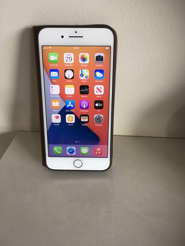 Customer photo review of Apple iPhone 8 Plus Refurbished SIM Free