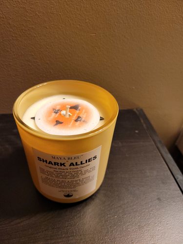 Customer photo review of Maya Bleu x Shark Allies Candle - Sea Salt & Orchid