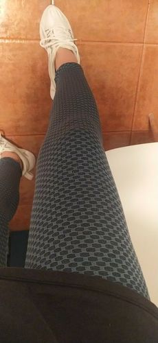 Customer photo review of GYMKARTEL® NEW ANTI-CELLULITE AND PUSH UP LEGGINGS - BLACK