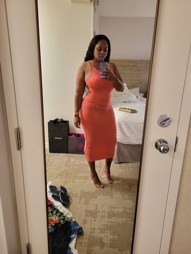 Customer photo review of Skylar Dress Coral