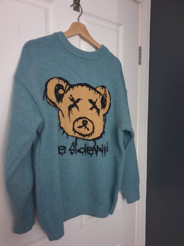 Customer photo review of "Sidewind" Sweater