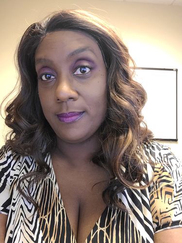 Customer photo review of Outre Melted Hairline Synthetic Hd Transparent Lace Wig - Herminia