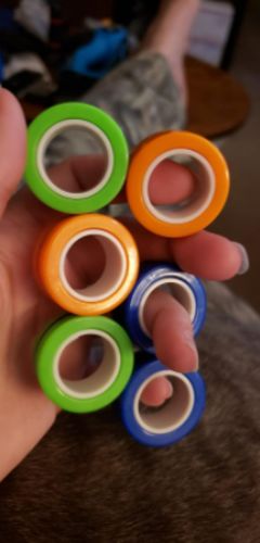 Customer photo review of The Fingerloop™