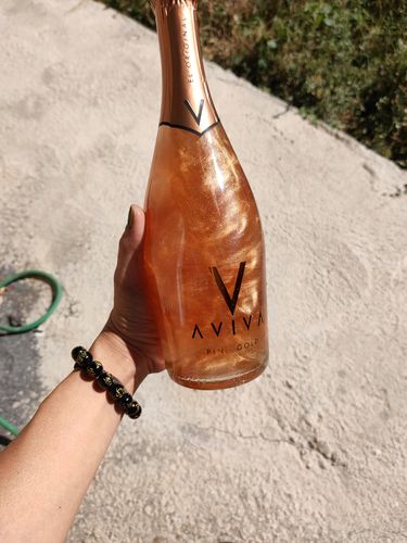Customer photo review of AVIVA PINK GOLD