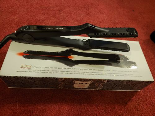 Customer photo review of The New Classic Infrared Flat Iron
