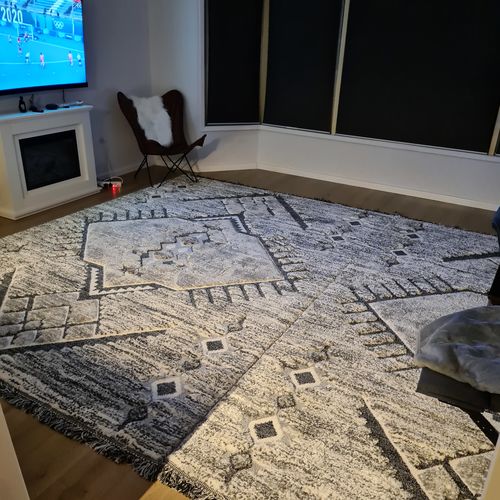 Customer photo review of Cream & Grey Mono Tribal Tek Rug