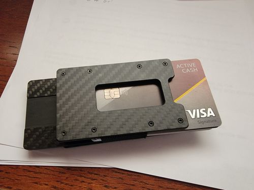 Customer photo review of Carbon Fiber 3K matte Slim Wallet