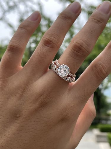 Customer photo review of Louily Rose Gold Classic Round Cut Wedding Set In Sterling Silver