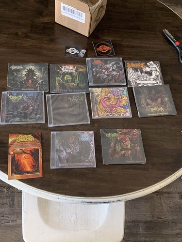 Customer photo review of Gore House Productions - 10 CD Grab Box