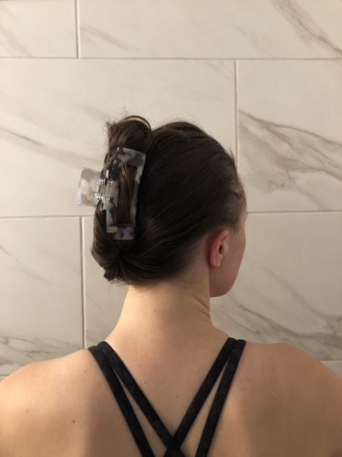 Customer photo review of Large Aurora Claw Clip