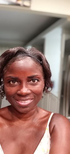 Customer photo review of Adjustable Headband with EdgeProtect™