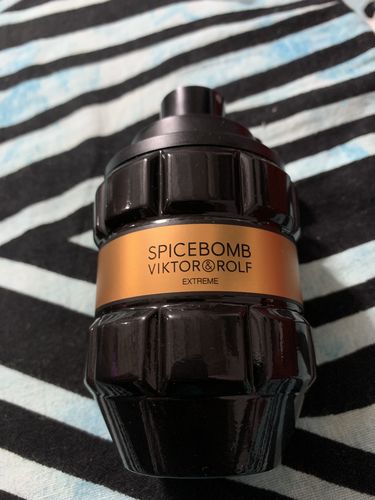 Customer photo review of Viktor & Rolf Spicebomb Extreme Eau De Parfum- 90ml