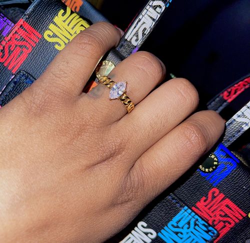 Customer photo review of ELANA MARQUISE CZ CHAIN RING