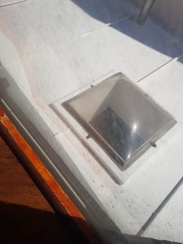 Reseña con foto de un cliente sobre Lanco Sellador de Techos Coolguard (Disponible En 3 Colores)