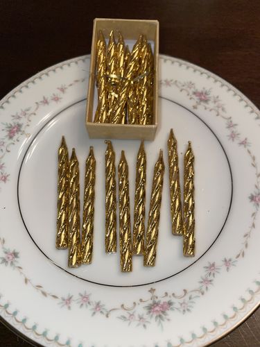 Customer photo review of Gold Leaf Petite Birthday Candles
