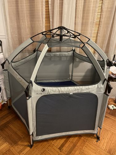 Customer photo review of Pop N' Go® Playpen