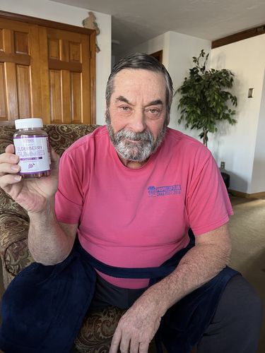 Customer photo review of Elderberry Gummies