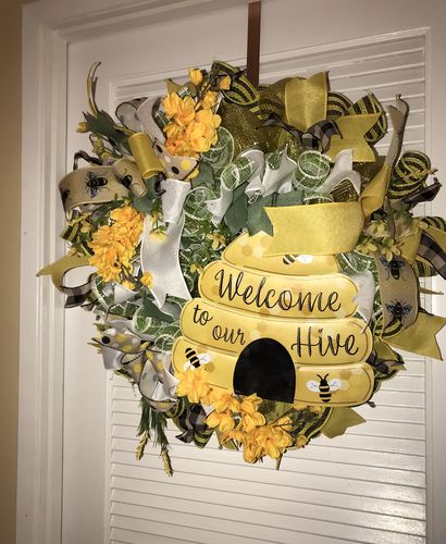 Customer photo review of 2.5"X50Yd Value Faux Burlap Yellow RC500129