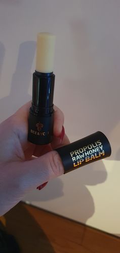 Customer photo review of Propolis Lippenbalsem