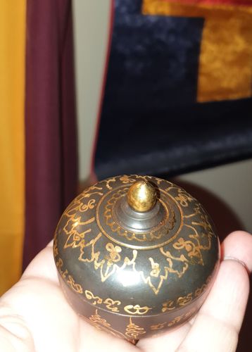 Customer photo review of Bol rituel Thaï pour eau bénie Bouddhiste Nam Mön.