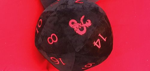 Customer photo review of D&D - D20 XXL Plüschwürfel