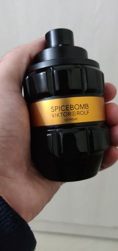 Customer photo review of Viktor & Rolf Spicebomb Extreme Eau De Parfum- 90ml