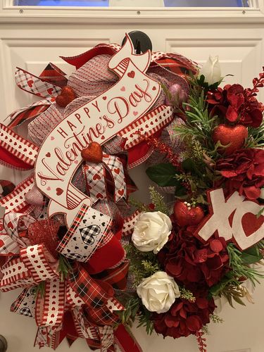Customer photo review of UITC Oval Wreath Board