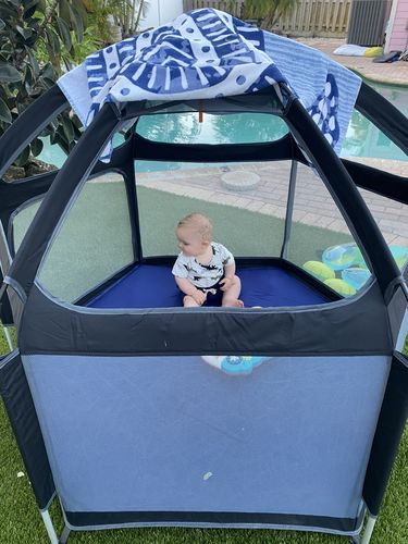 Customer photo review of Pop N' Go® Playpen