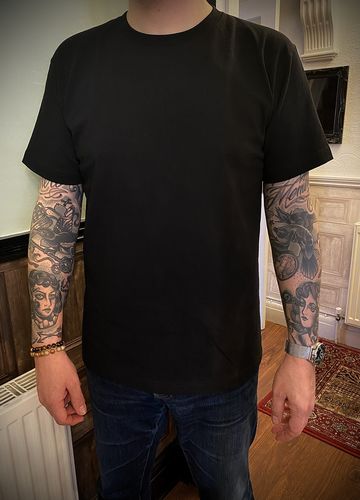 Customer photo review of 9 oz Cotton Tubular T-Shirt - Black