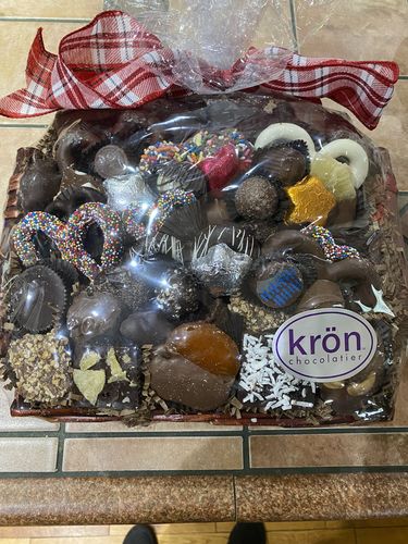 Customer photo review of Holiday Chocolate Gift Basket