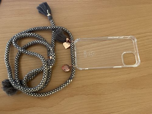 Customer photo review of Dubai Rosé Handykette + Clear Case - Special Edition