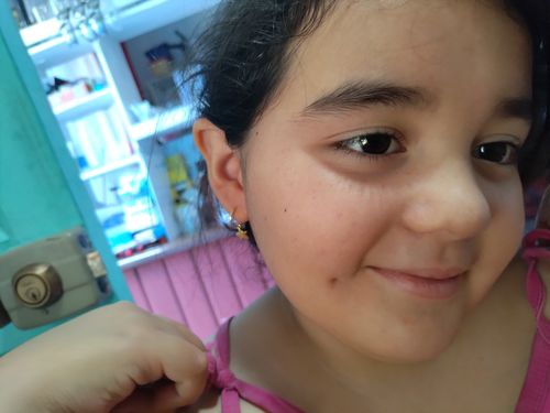 Customer photo review of ARGOLLAS STAR MOON HOOPS