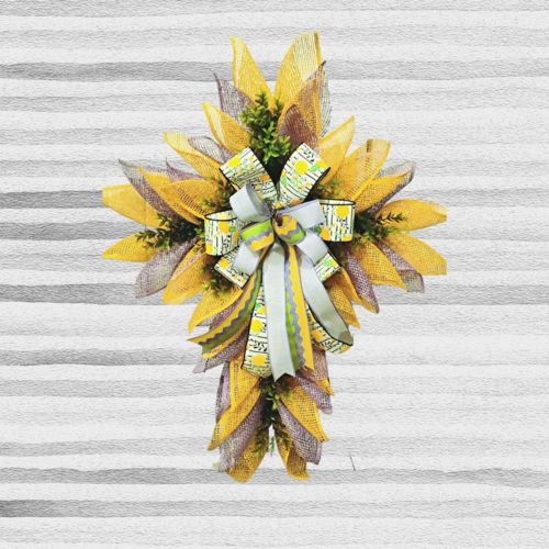 Customer photo review of 10"X10Yd Poly Burlap Mesh Yellow RP810029