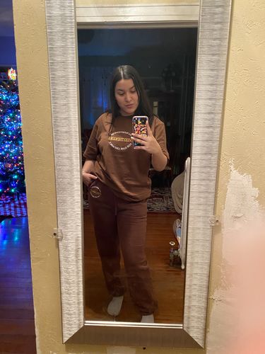Customer photo review of Everythingoes Sweatpants