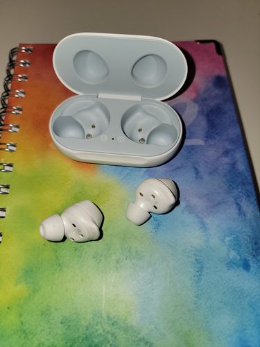 Customer photo review of Samsung Galaxy Buds True Wireless Earbuds
