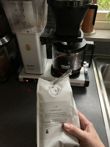Customer photo review of CP by Ditte - hela bönor (vårt kaffe är paketerat i 250grams påsar)