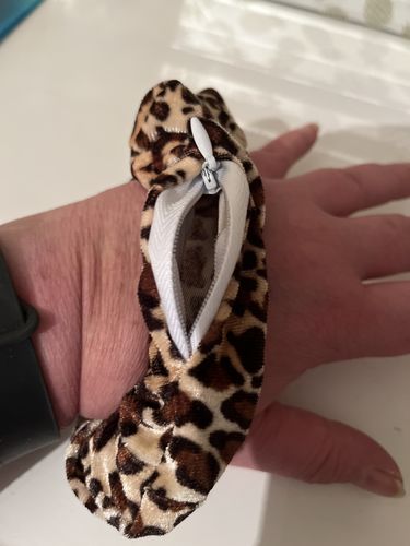 Customer photo review of Stashy Scrunchie - Brown Leopard