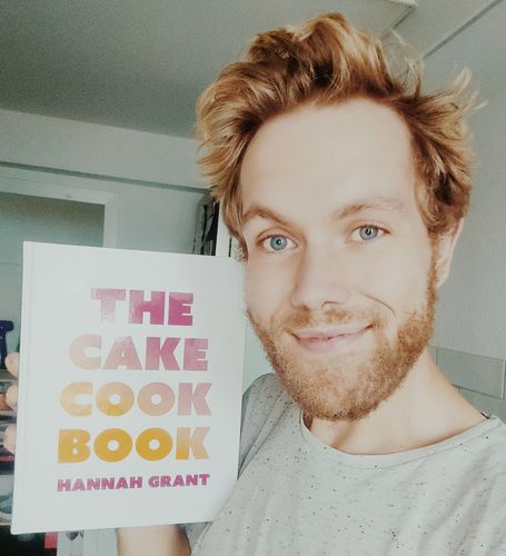 Customer photo review of DANSK The Cake Cookbook Pakke!