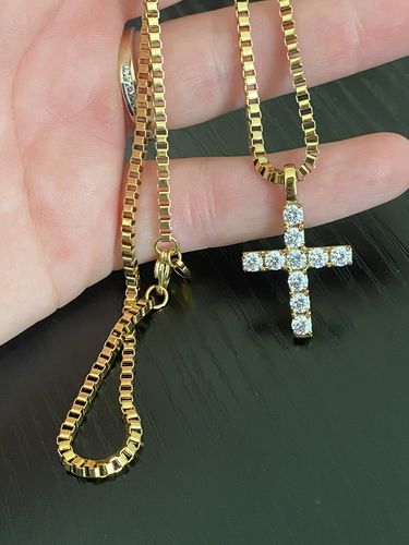 Customer photo review of Iced Cross (Gold)