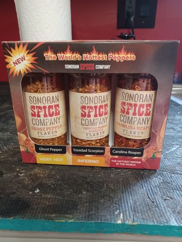 Customer photo review of World's Hottest Pepper Flakes Spice Gift Box