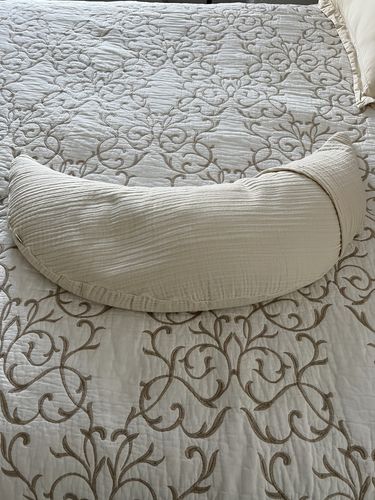 Customer photo review of MoonWomb™ ☾ Organic Body, Pregnancy and Feeding Pillow