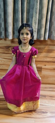 Customer photo review of Saatvika magenta mini