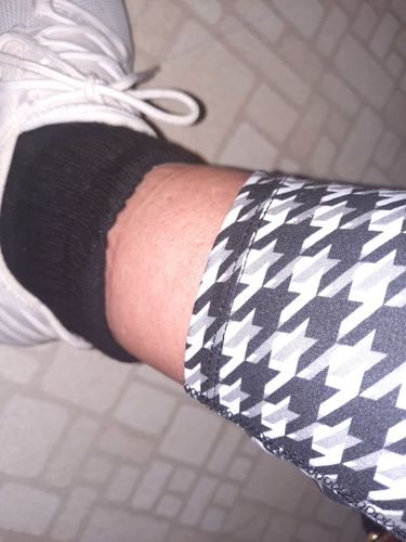 Customer photo review of Wide non-binding Bamboo diabetic socks, seamless toe, air vent with cushion sole, 6 pairs