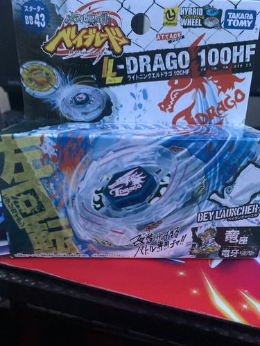 Customer photo review of Takara Tomy Lightning L Drago Beyblade BB-43 100HF Metal Fusion - With String Launcher