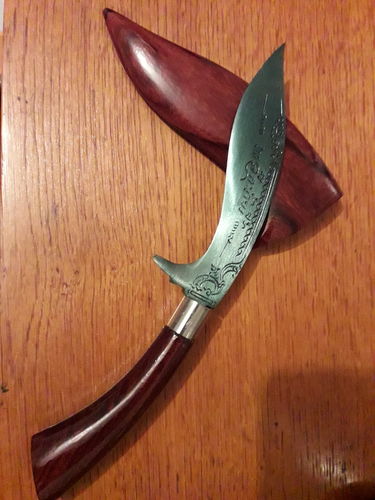 Customer photo review of Belles Dagues rituelles meedh moh forgée en fer bleu magique Lek Namphi.