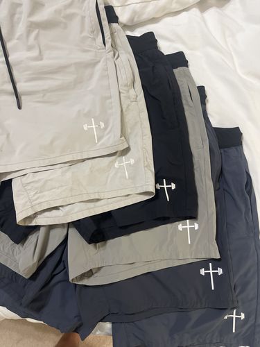 Customer photo review of Performance Shorts 7"