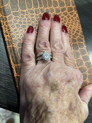 Customer photo review of Twisted Infinity Oval Moissanite Pave Engagement Ring