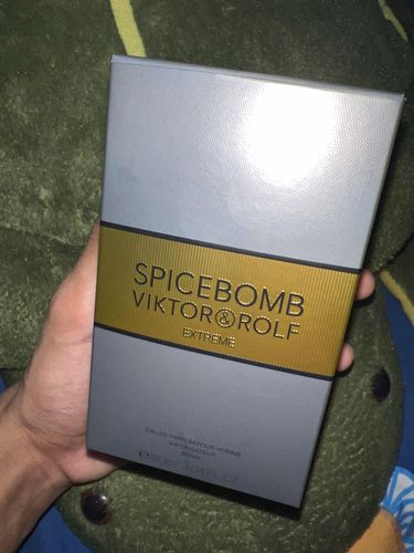 Customer photo review of Viktor & Rolf Spicebomb Extreme Eau De Parfum- 90ml